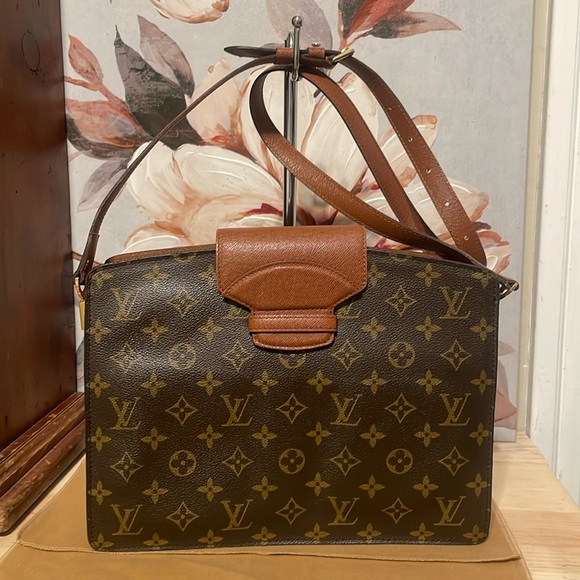 Louis Vuitton Handbags - Louis Vuitton Monogram Courcelle Bag